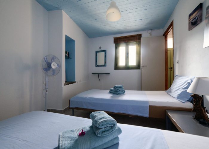 DOUBLE ROOM